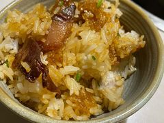 广式腊味煲仔饭-狐狸爱上椰子鸡(滨江星光大道店)