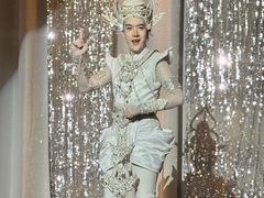 -金东尼人妖秀