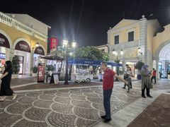 -佛罗伦萨小镇广佛名品奥特莱斯(疏港路店)