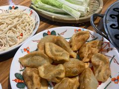 -茸梅路右拐龙虾-农家菜(松江店)