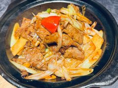 姜葱爆牛肉-卤鼎记·潮汕卤水火锅饭店(北京首店)