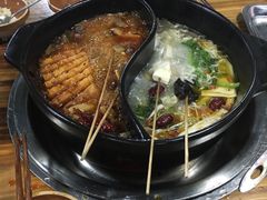 -灌县老妈砂锅串串香(万科红生活广场店)