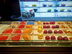 -涨巢·潮玩水疗局