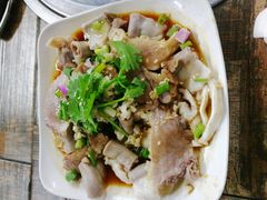 招牌鹅乸煲仔饭-阳江河堤老牌曾记美食