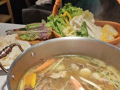 -椰子湾·海南火锅·糟粕醋·椰子鸡(正大广场店)