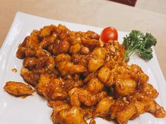 宫保鸡丁-金牌餐厅·天津菜·八珍豆腐·老爆三(瓷房子店)
