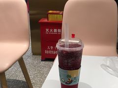 -奈雪的茶(湖滨银泰in77C区PRO店)