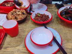 -老闵田螺馆·南昌特色小炒(梦时代店)