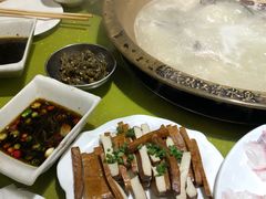 -颜氏双江清水鱼一养身火锅(磁器口店)