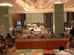 -上海浦东假日酒店逸庭咖啡厅