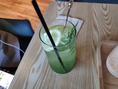 -ZING COFFEE 镜咖啡