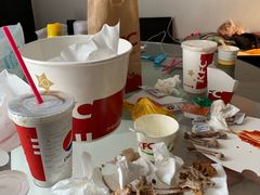 -亚龙湾亚泰商业街