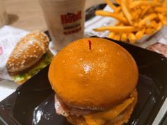 -The Habit Burger Grill 哈比特汉堡(爱琴海店)