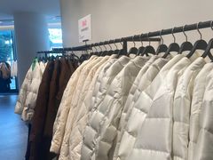 -URBAN REVIVO(上海中庚漫游城店)