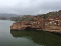 -波浪谷