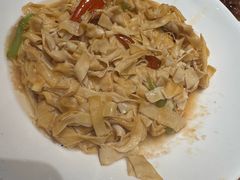 -李记饺子·熏酱东北菜(欢乐谷店)