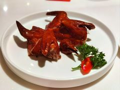 脆皮乳鸽-粤来记·啫啫煲·点心(日月光店)