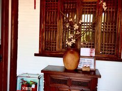 -泉畔人家·老济南经典鲁菜(大明湖店)