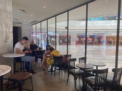 用餐区-星巴克(东莞莞城万科中心店)
