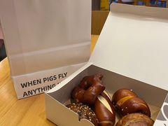 -WHEN PIGS FLY当猪飞