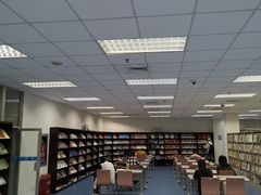 -南山图书馆(常兴路店)