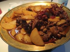 天山乌梅大盘鸡-疆遇·新新新新的新疆菜(万达店)