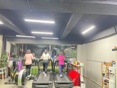 -征成健身连锁私教工作室(九公里店)