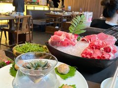 严选牛三拼-捞王锅物料理(上海世茂广场店)