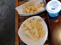-亿诣蝎府炸酱面羊蝎子火锅(酷车小镇店)