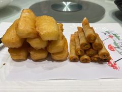 -双子楼大酒店(城开国际写字楼店)