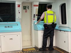 -蓝天路(地铁站)