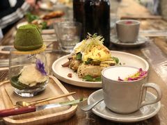 -FLOVIE FLORIST CAFE