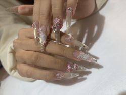 -LynLyn琳林美甲美睫