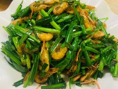 韭菜炒河虾-苏记农家菜馆