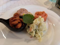 三宝乐特色小吃拼盘-新侨三宝乐西餐厅(崇文门店)