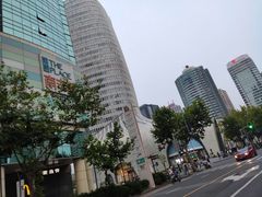 -上海尚嘉中心