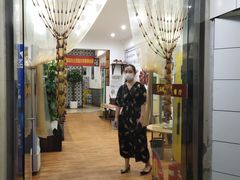 -茸梅路右拐龙虾-农家菜(松江店)