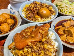 -红猪卤肉饭(大西洋美食城店)