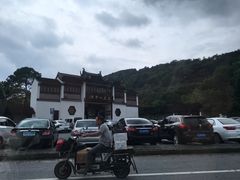 -灵岩山风景区