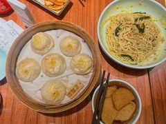 -裕兴记•蟹黄面馆(人民广场店)