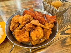 -BHC炸鸡(明洞总店)