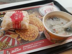 皮蛋瘦肉粥-肯德基(尖岭万达店)