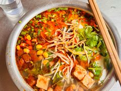 -老五鸡丝豆花面粉(瑞金北路68号院店)