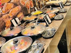 -广州万富希尔顿酒店·感趣自助餐厅·金秋蟹宴生蚝海鲜刺身烧烤