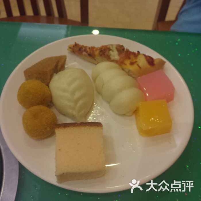 新梅园素食自助餐图片