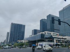 -Z&B Fitness Studio·Gym(前滩L+PLAZA店)