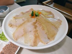 -左庭右院鲜牛肉火锅(浦江欢乐颂店)