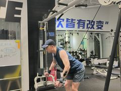 -汗水空间私教健身连锁(SM广场店)