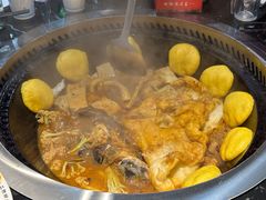 特色排骨锅-袁小二大东北铁锅炖(吉祥村总部)