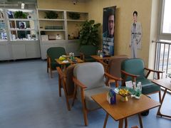 -无奔眼镜·蔡司·依视路授权店(马家堡店)